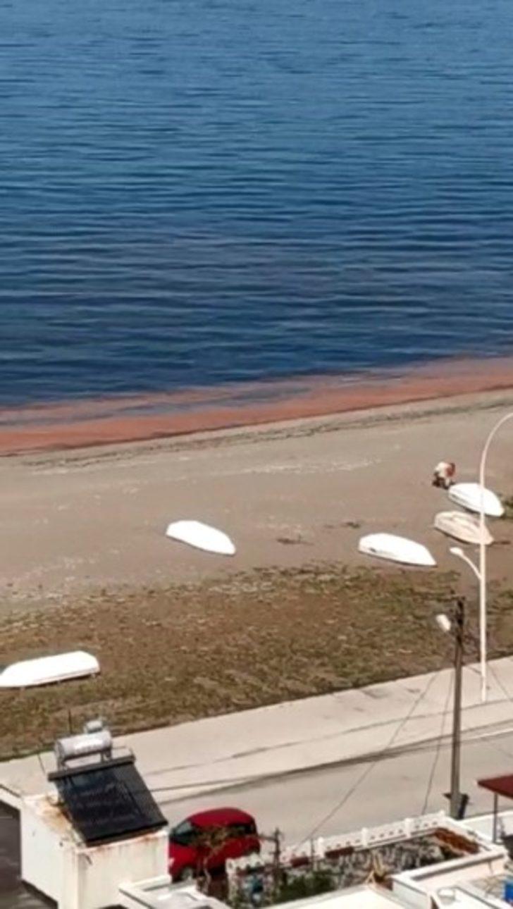 Kurşunlu’da deniz turuncuya döndü G2