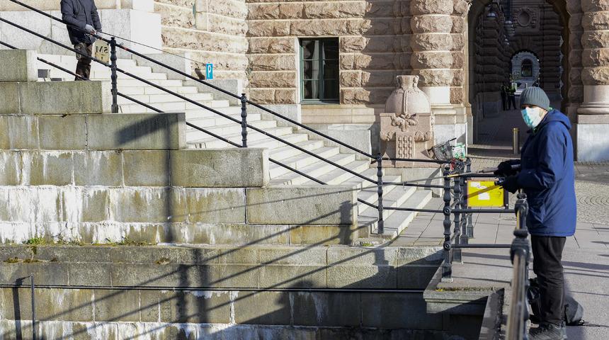 İsveç: Yaşlılarımızı korumayı başaramadık