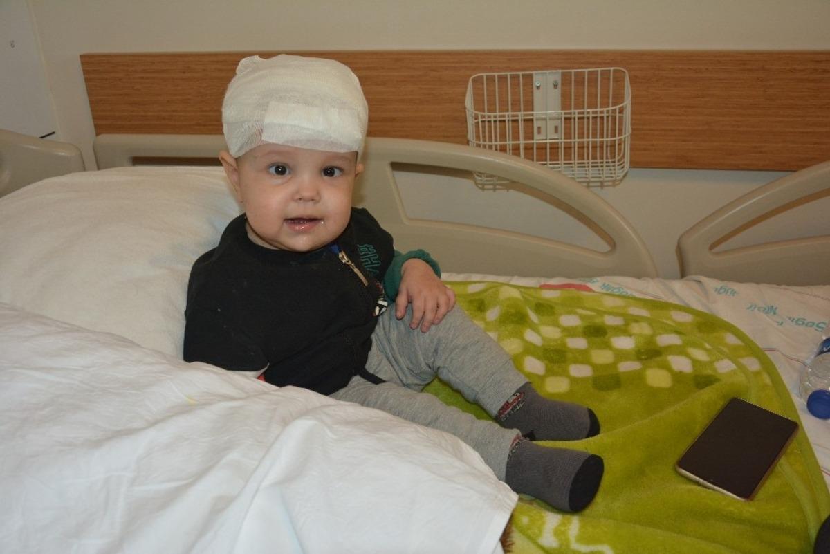 Doğuştan kafa derisi olmayan Yavuz Selim'den g&uuml;zel haber