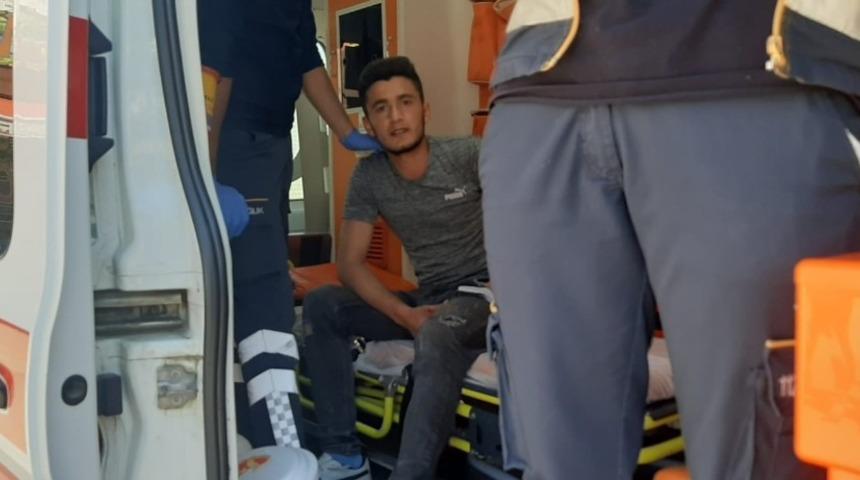 Otomobil ile motosiklet &ccedil;arpıştı: 1 yaralı