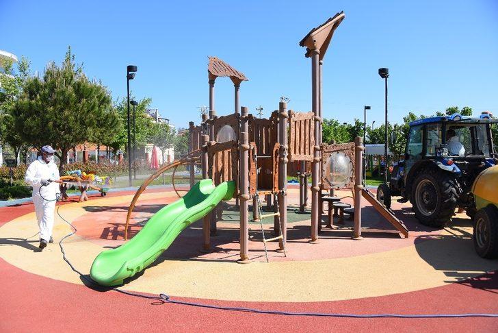 Salihli’nin parkları çocuklar için hazırlandı G5