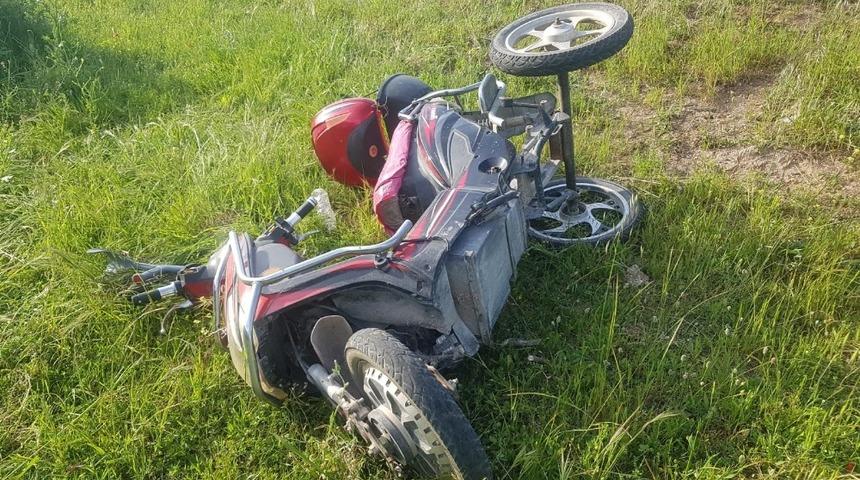 Devrilen motorun altında kalan yaşlı adan hayatını kaybetti