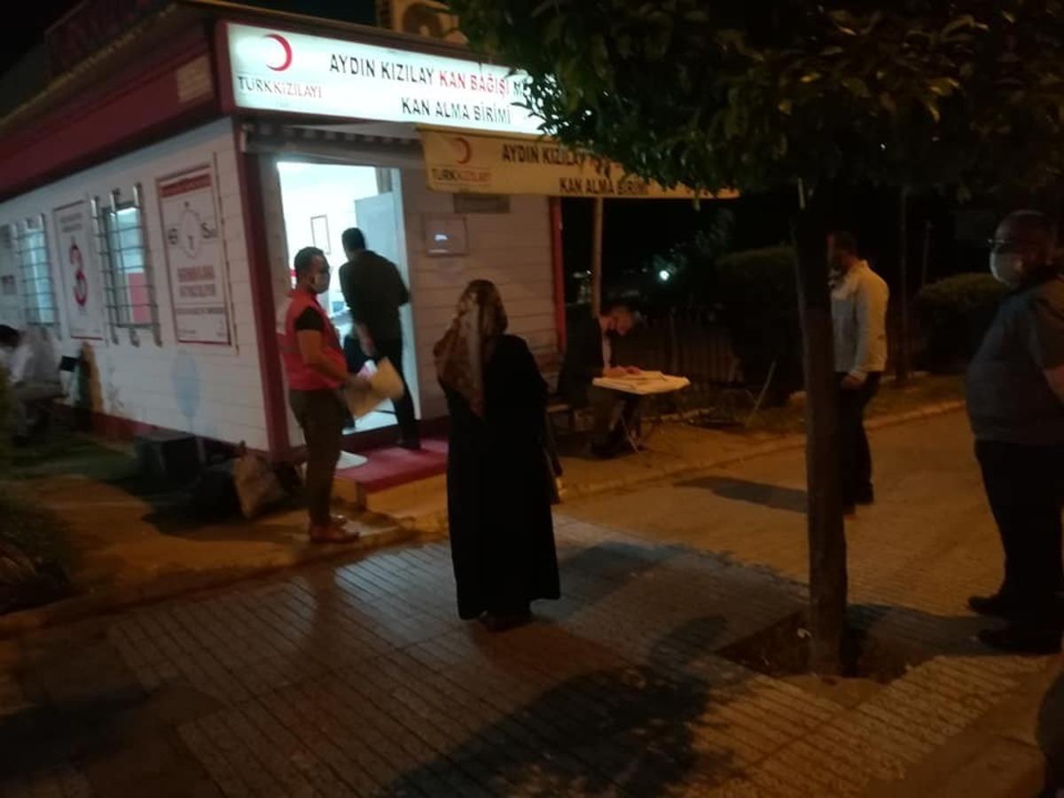 Proje Anadolu İmam Hatip Lisesi&rsquo;nden Kızılay&rsquo;a kan bağışı desteği