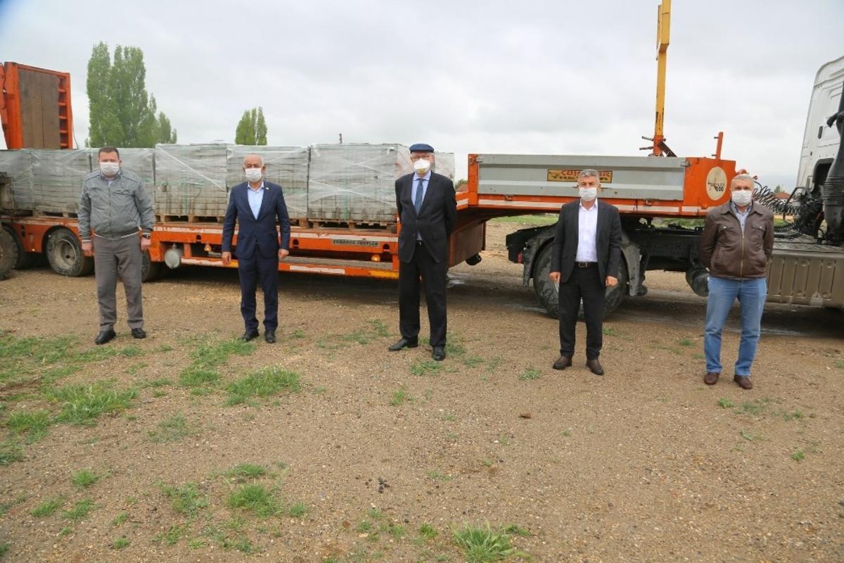 İlk kilit taşı teslimi yapıldı