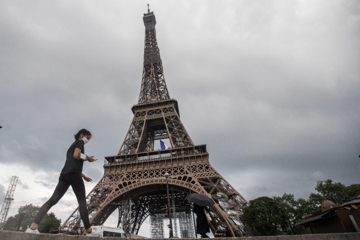 Aylar sonra ilk kez izin kağıtsız sokaktalar!