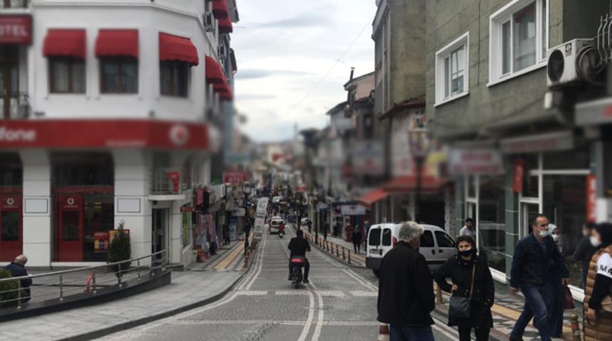 Üç ilde maskesiz dışarı çıkmak yasaklandı