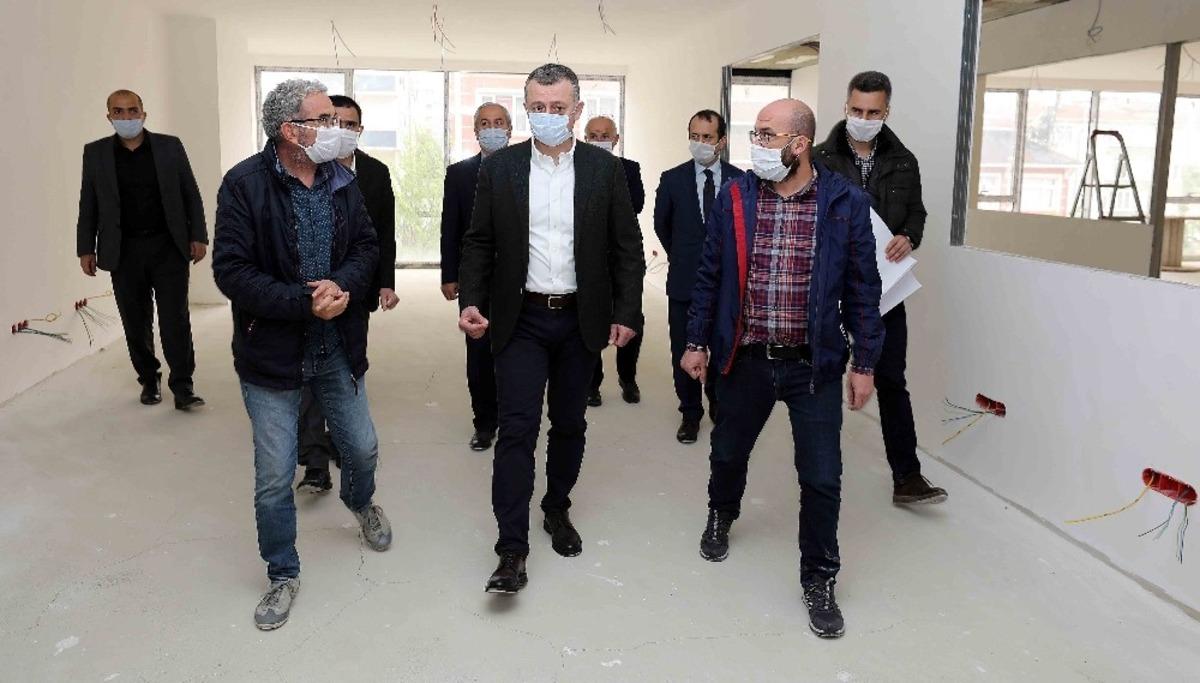 Başkan B&uuml;y&uuml;kakın Gebze Akademi Liseyi inceledi