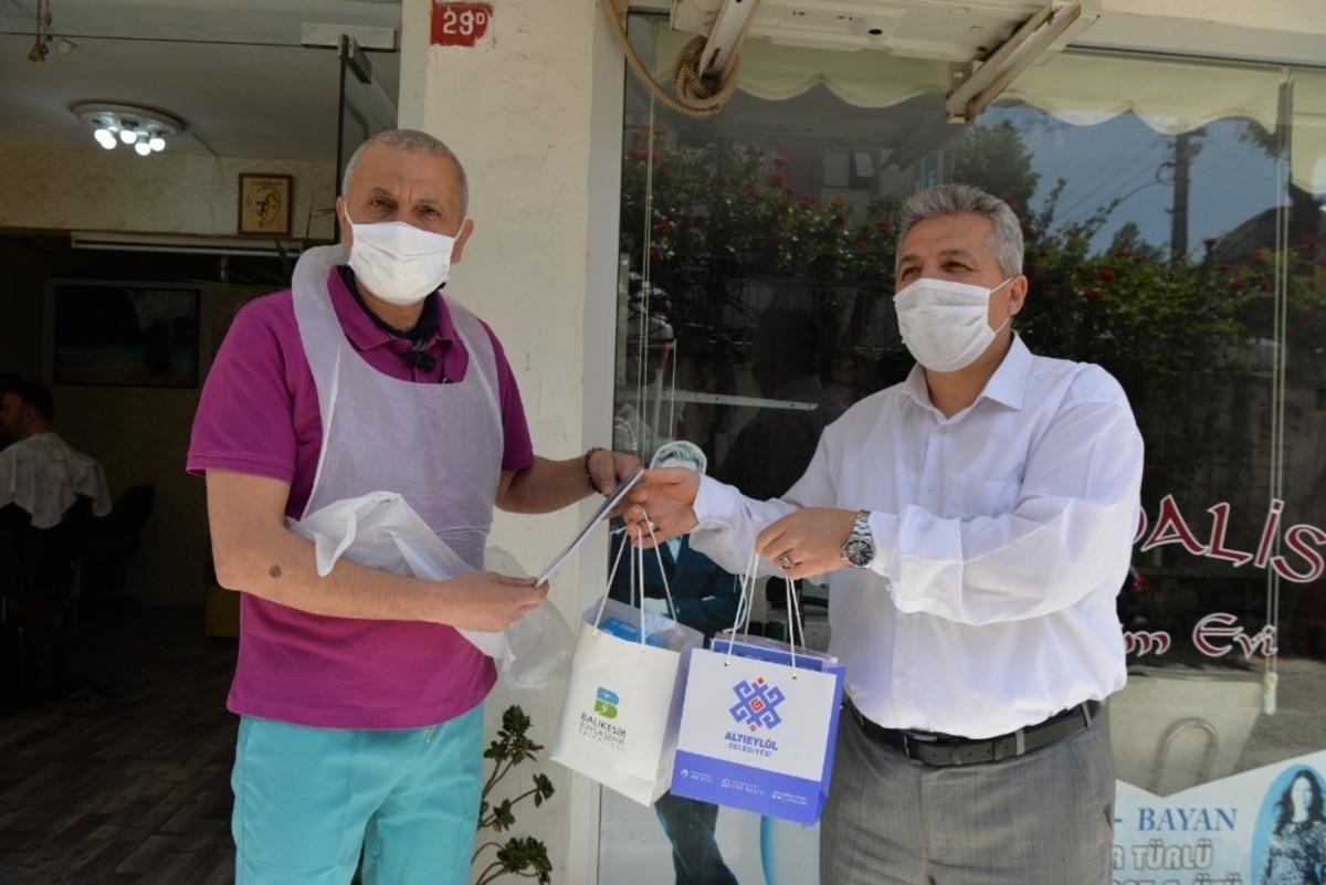 Altıeyl&uuml;l&rsquo;den 267 berber ve kuaf&ouml;re destek