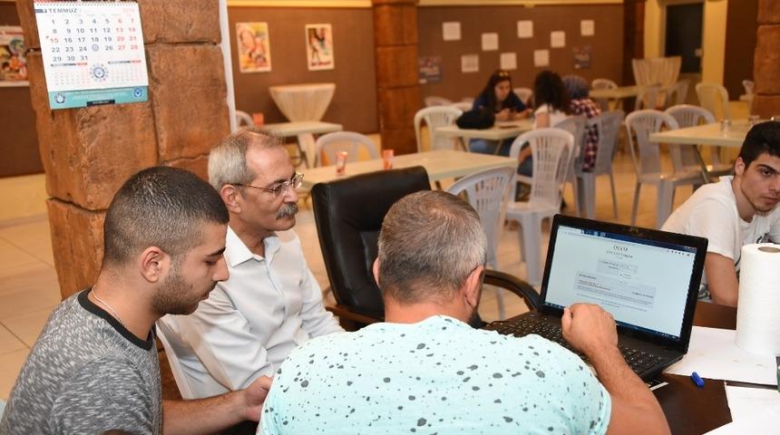 Tarsus Belediyesi’nden ’canlı dershane’ hizmeti