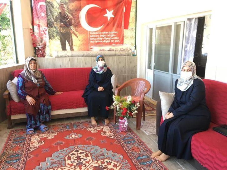 Müftü Kondi şehit annelerini unutmadı G2