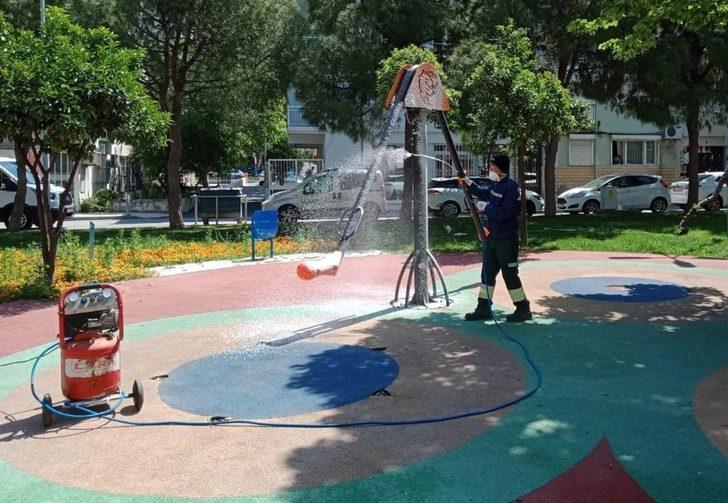 Konak’ta parklar çocuklar için hazırlanıyor G2