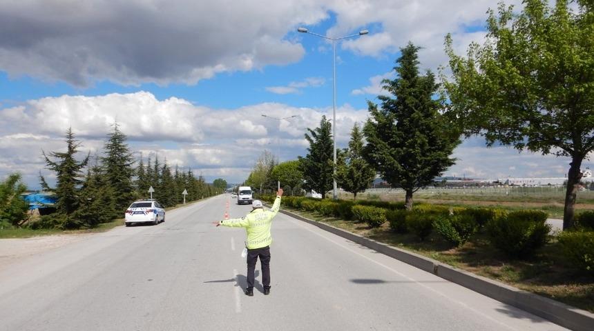 Sosyal mesafe ve y&uuml;zde 50 kapasite ile taşımacılık denetimi