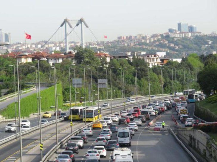 İstanbul'da boğaz köprülerinde trafik yoğunluğu!  G2