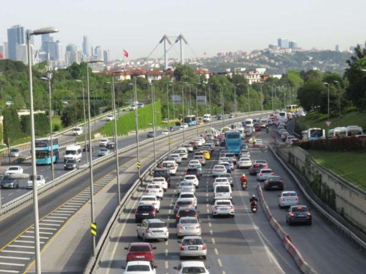 İstanbul'da boğaz köprülerinde trafik yoğunluğu!  G4