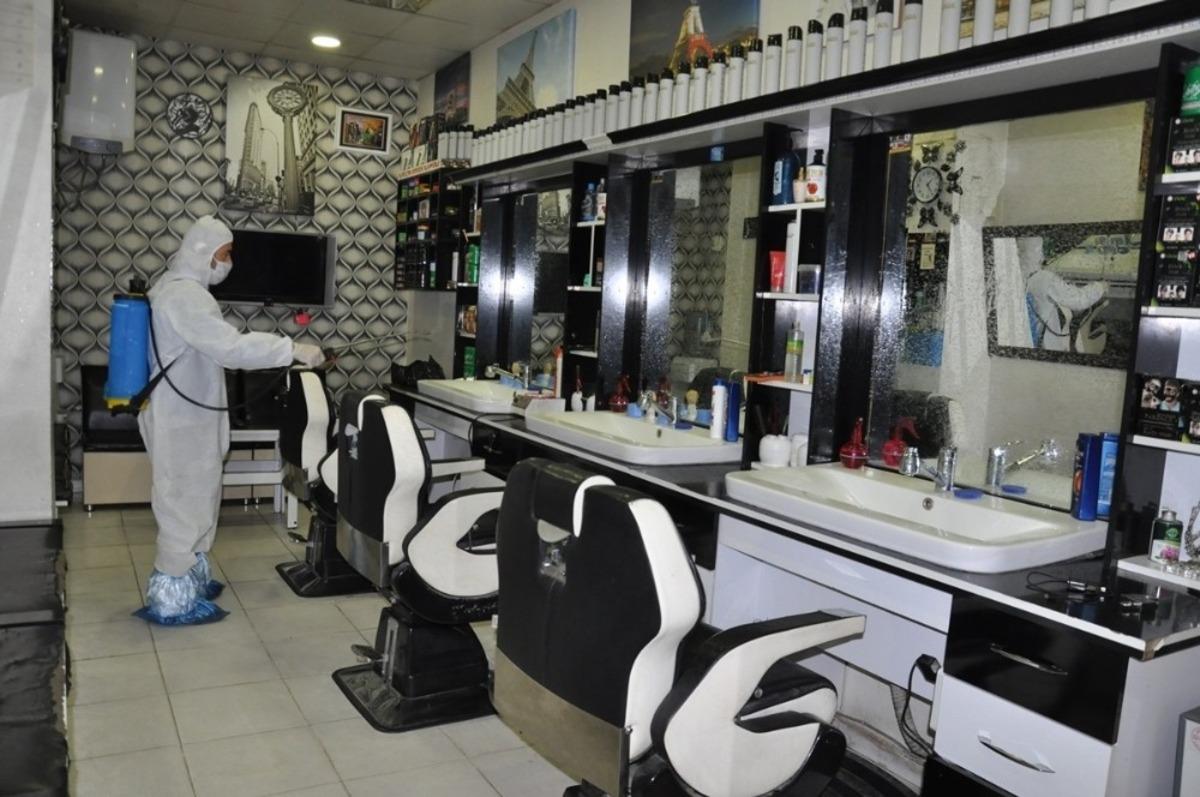 Cizre Belediyesi berber ve kuaf&ouml;r salonlarını dezenfekte etti