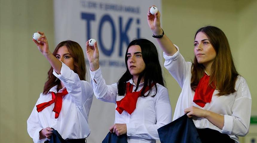TOKİ Mersin kura sonuçları canlı yayında: Mersin’de 2000 konutluk dev TOKİ çekilişi canlı izle! 