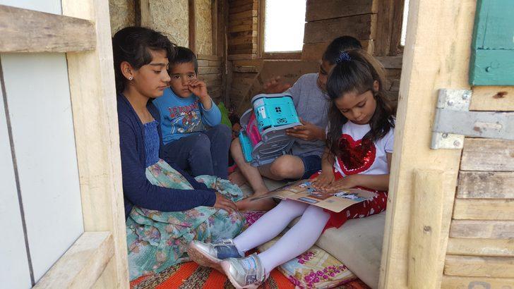 Çocukları için bahçesine ağaç ev yaptı G3