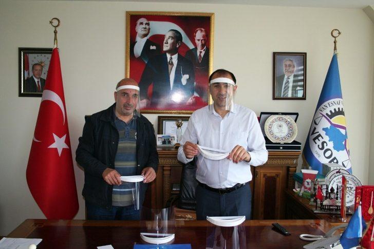 Van’daki berberler, kuaför ve güzellik salonlarına siperlik maske G3