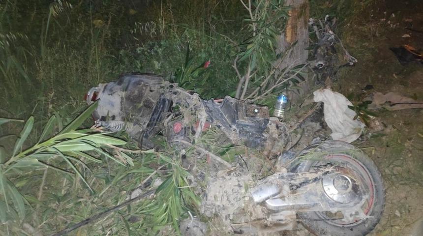 Alkoll&uuml; s&uuml;r&uuml;c&uuml; ters şeritte dehşet sa&ccedil;tı