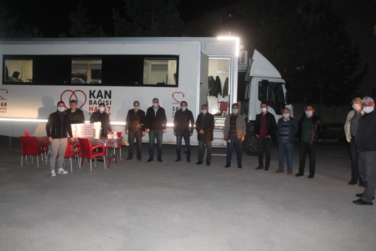 Bayburt&rsquo;ta Milli Eğitim camiasından kan bağışı