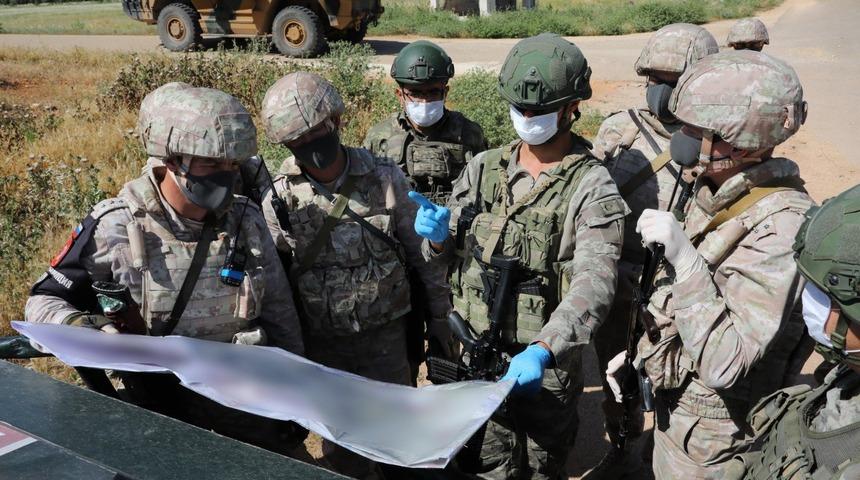 Türkiye ve Rusya'dan İdlib'de 10'uncu ortak devriye