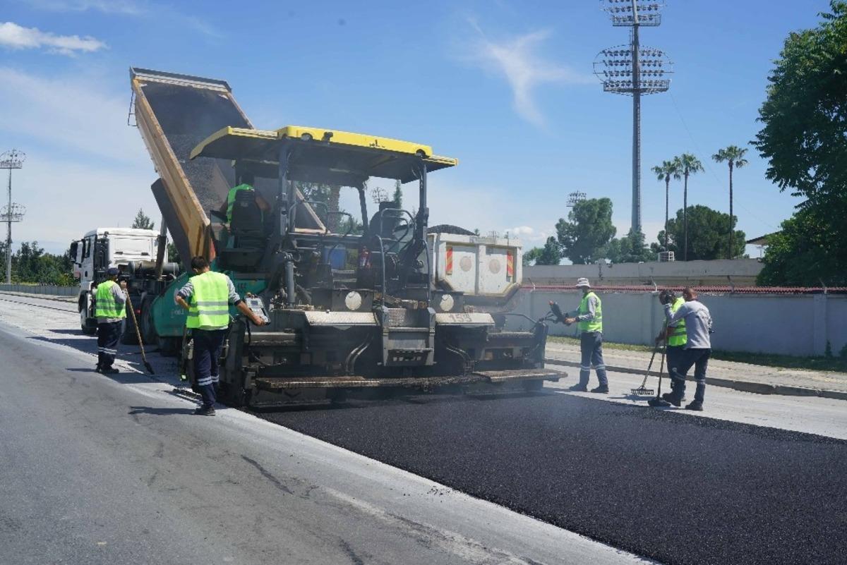 Koronayla m&uuml;cadele ve rutin belediyecilik hizmetleri eş zamanlı y&uuml;r&uuml;t&uuml;l&uuml;yor