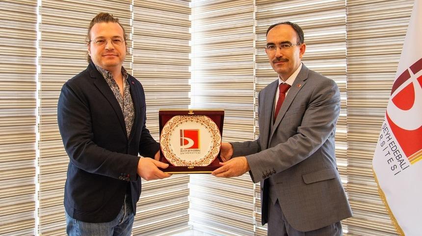 Bilecik Şeyh Edebali &Uuml;niversitesine anlamlı &ouml;d&uuml;l