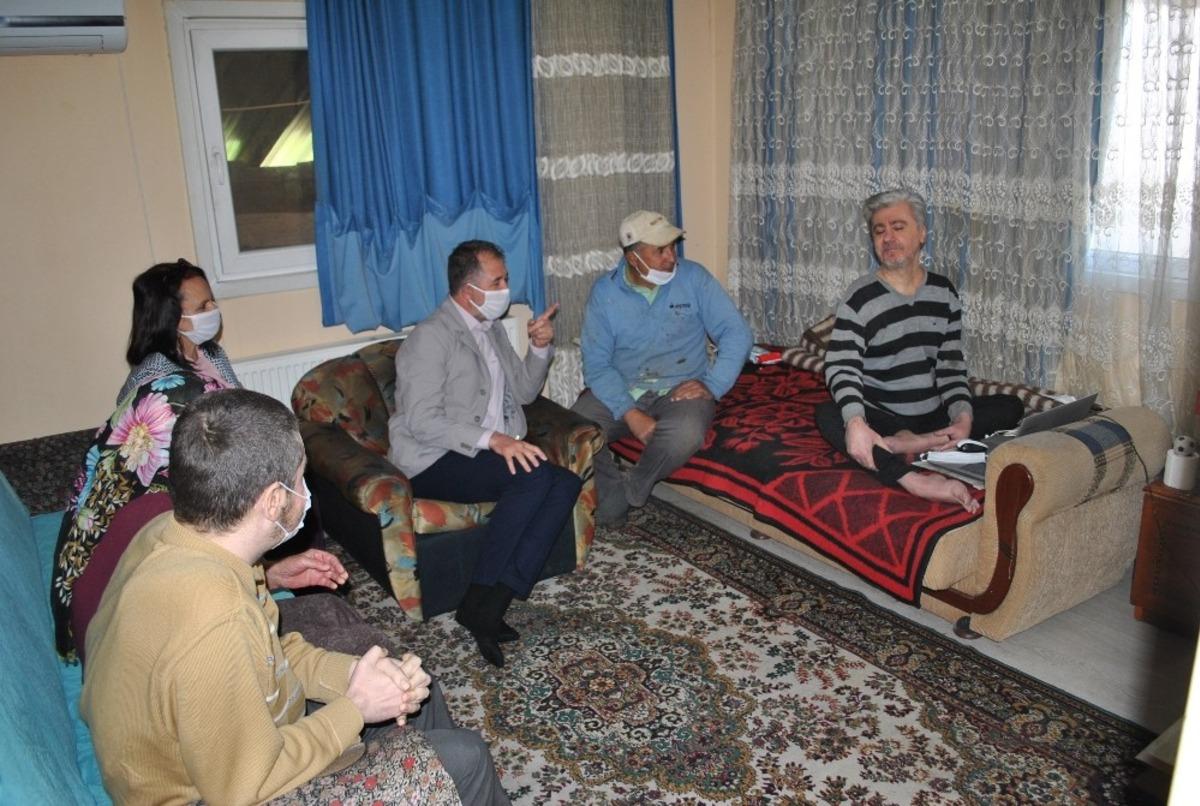 Engelli &ccedil;ocukların anneleri unutulmadı