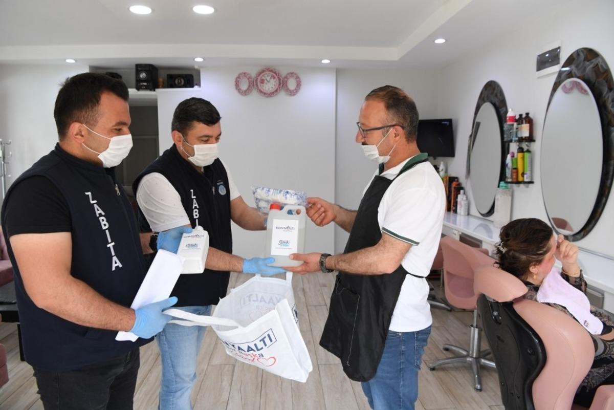 Konyaaltı&rsquo;nda berber ve kuaf&ouml;rlere sağlık kiti