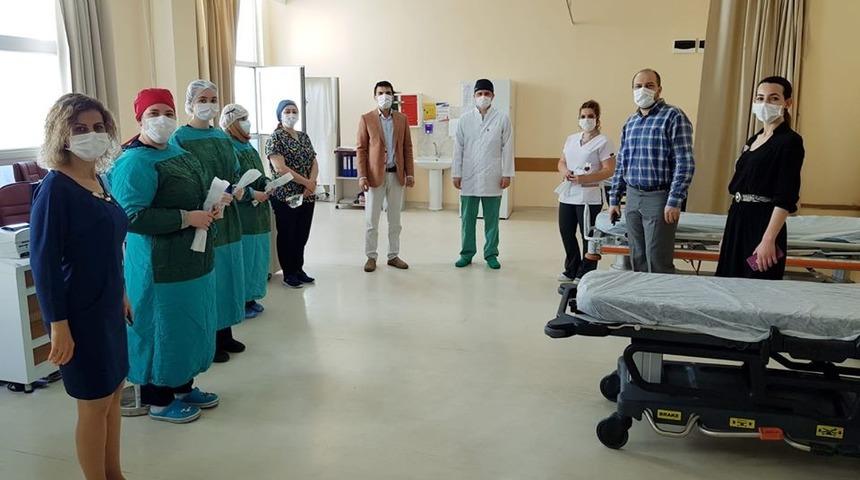 Başhekim G&uuml;ng&ouml;r, Hemşireler G&uuml;n&uuml;n&uuml; kutladı