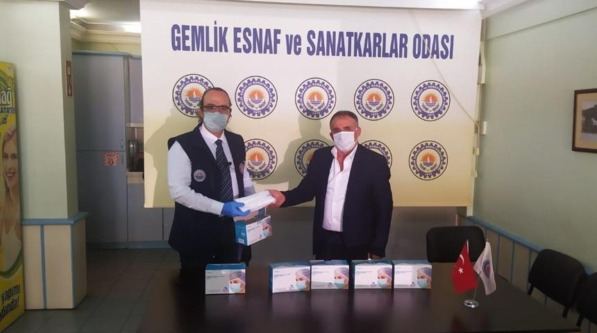 Gemlik&rsquo;de belediye ve esnaftan koronayla ortak m&uuml;cadele