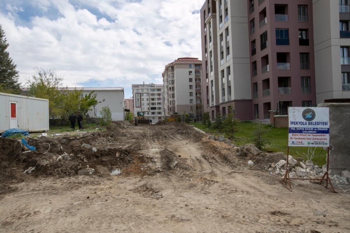 Hafiziye Mahallesi yeni yollara kavuşuyor
