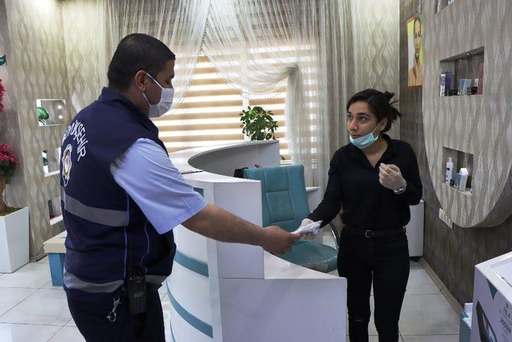 Berber, kuaför ve güzellik salonlarına ücretsiz maske G1