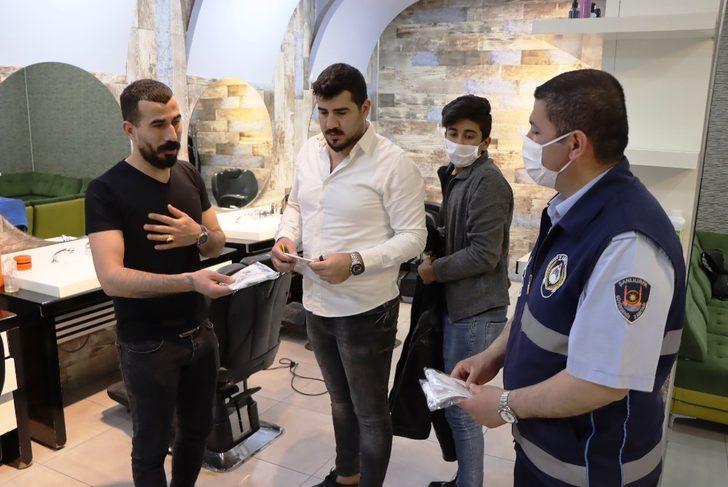 Berber, kuaför ve güzellik salonlarına ücretsiz maske G3