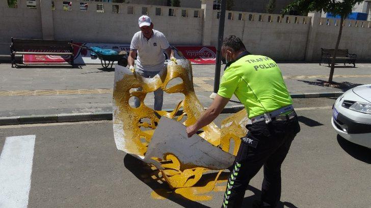 Gercüş polisi yaya çizgilerini yeniledi G2