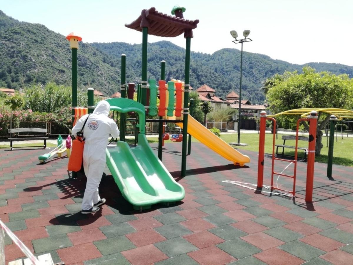 Marmaris&rsquo;te parklar &ccedil;ocukları bekliyor