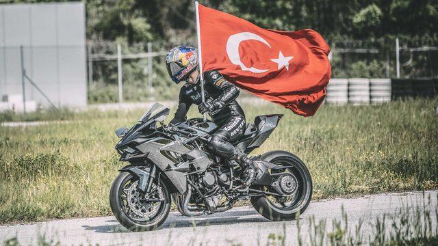 Red Bull'un efsane eski sporcusu Kenan Sofuoğlu'nun hayat hikayesi film oldu