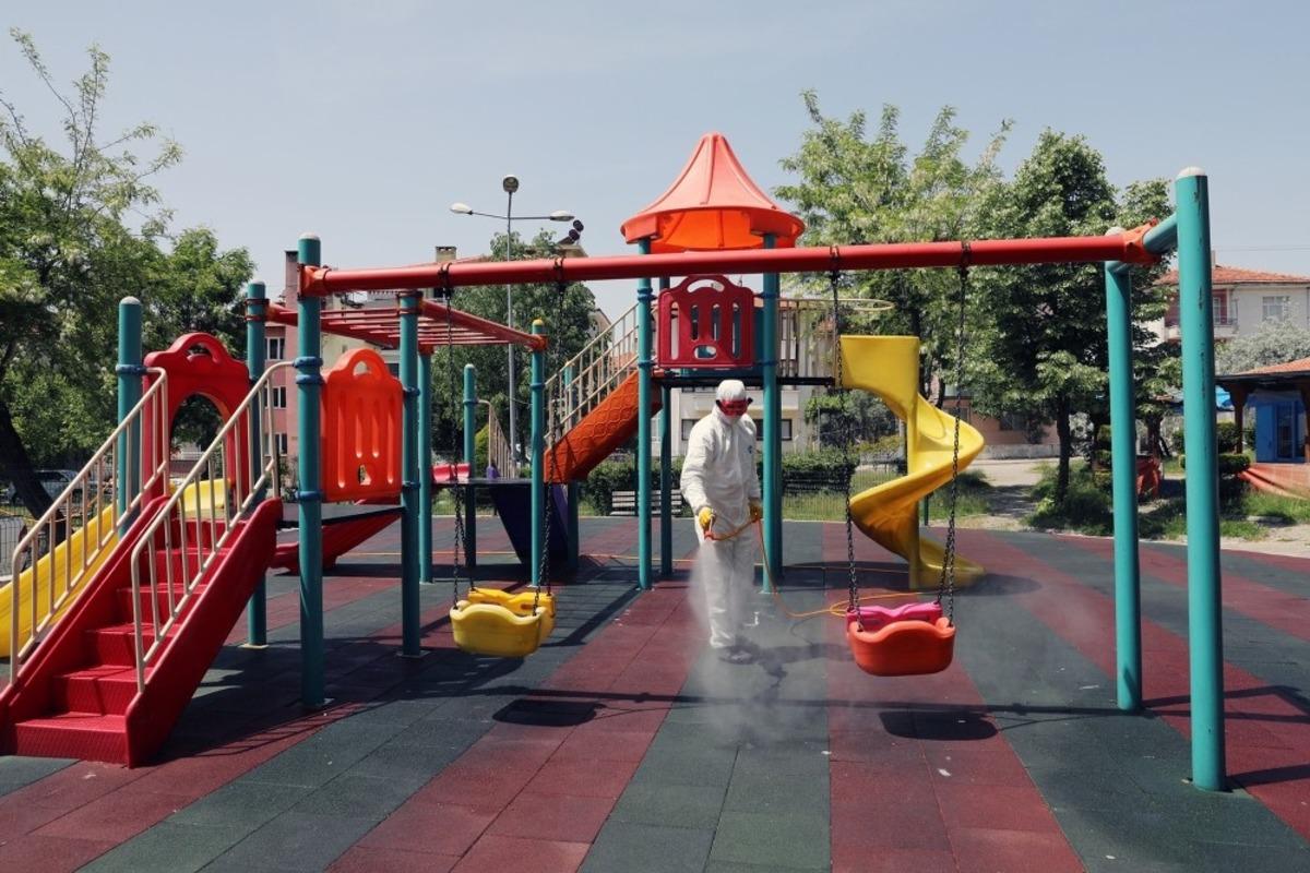 Parklar, &ccedil;ocuklar i&ccedil;in hazırlanıyor