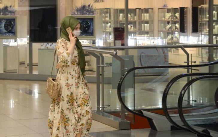 İstanbul ve Ankara'daki AVM'lerde bugün de yoğunluk gözlendi G4