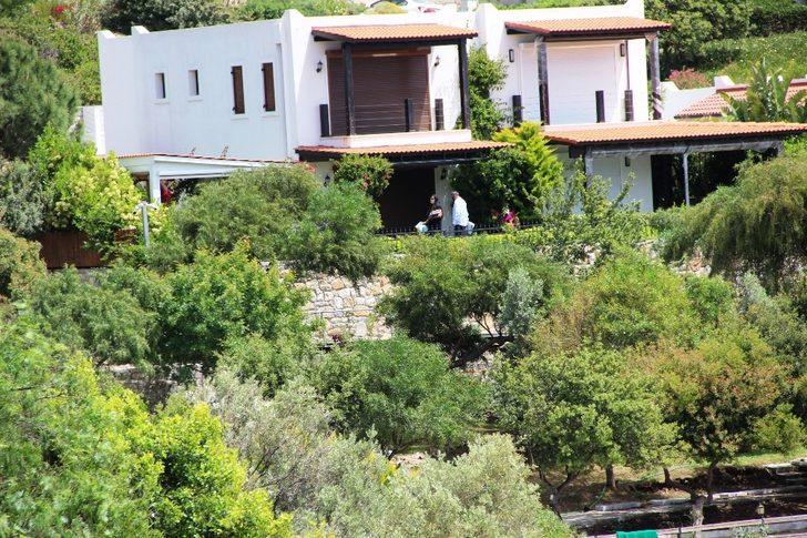 Yılmaz Özdil'in komşularının villaları da mühürlendi G3