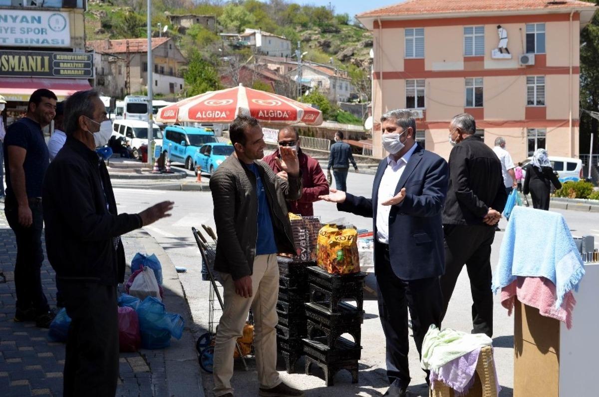 Başkan Altun pazar yerinde &ouml;nlemleri denetledi