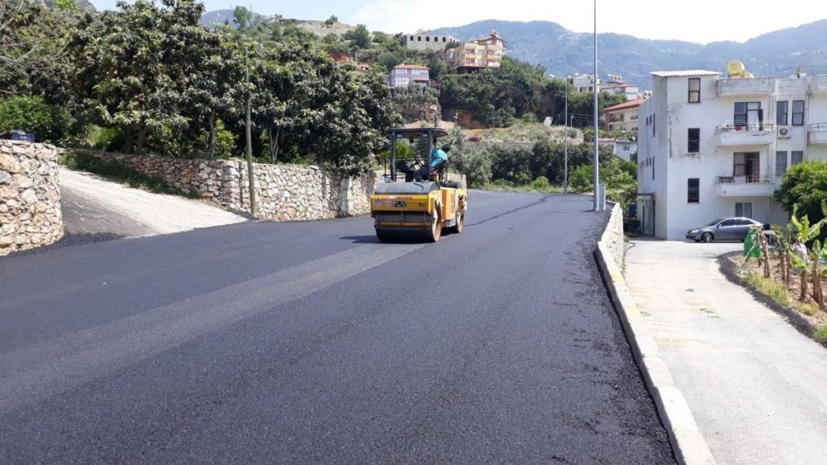 Sug&ouml;z&uuml;, Tepe ve Kocahasanlı yolları sil baştan yenilendi