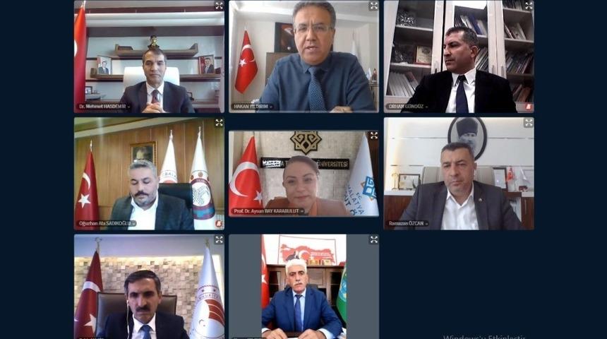 Korona virüsün darbe vurgu kayısı için e-panel