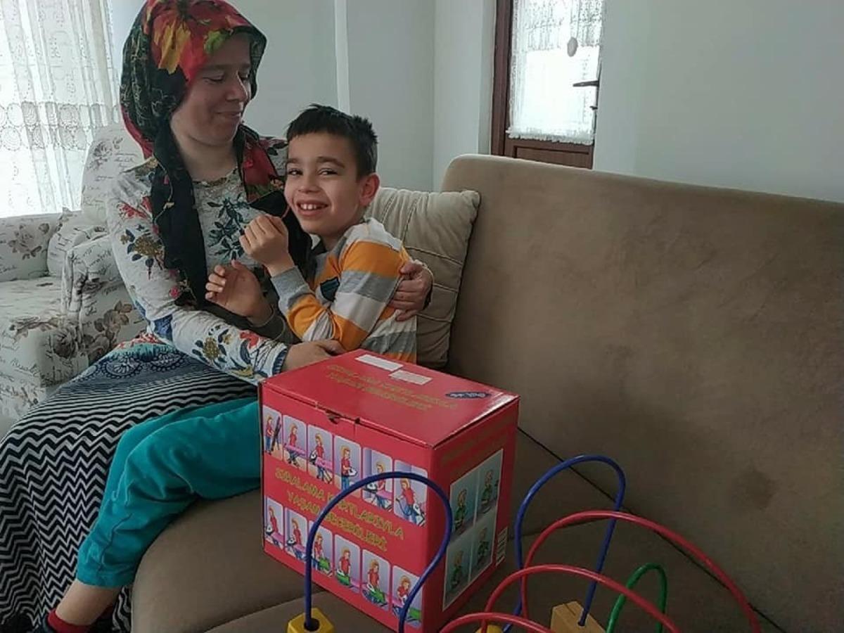 &Ouml;zel eğitim materyalleri, &ouml;zel &ouml;ğrencilere veriliyor