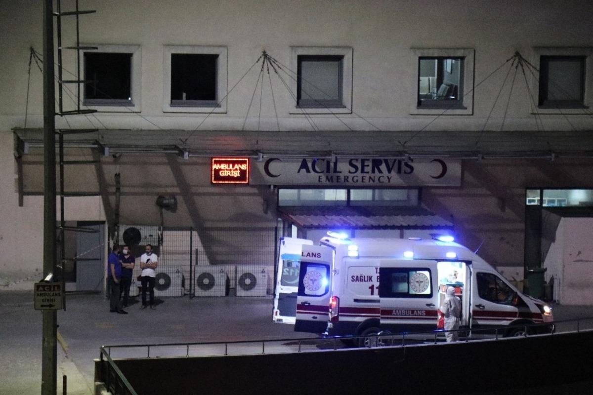 Sakarya'da gergin gece! İki gurubun kavgası kanlı bitti