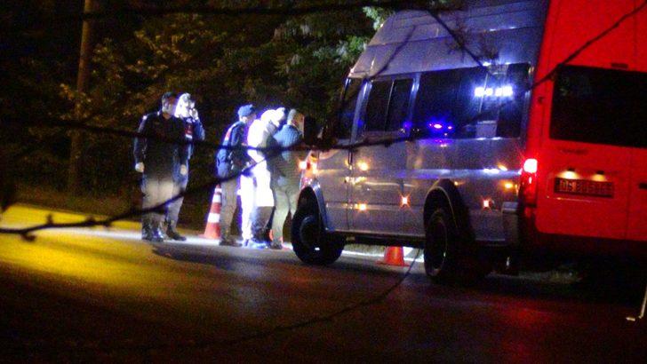 Silivri'de 1 kişi yol kenarındaki araçta ölü bulundu G5