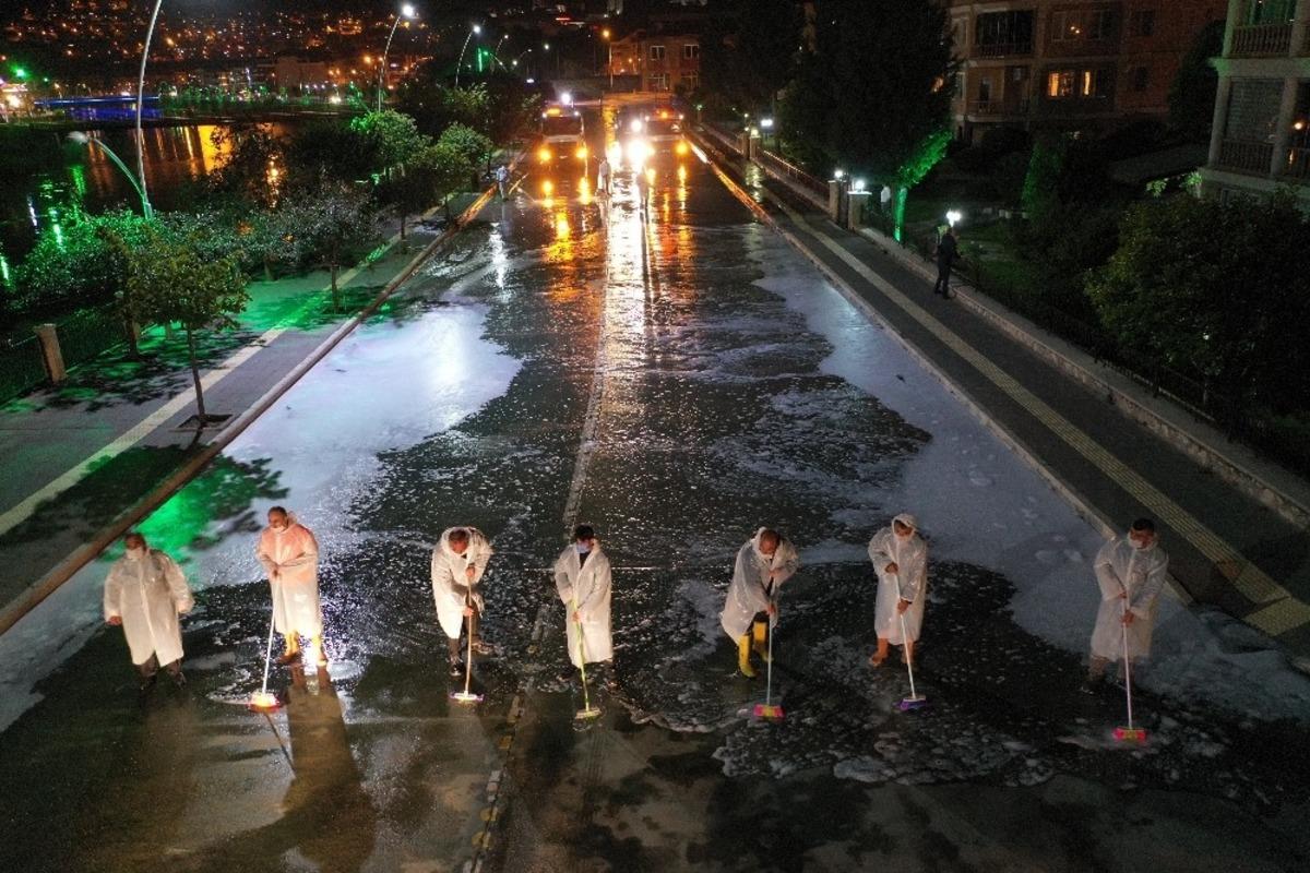Amasya&rsquo;yı foşur foşur yıkıyorlar