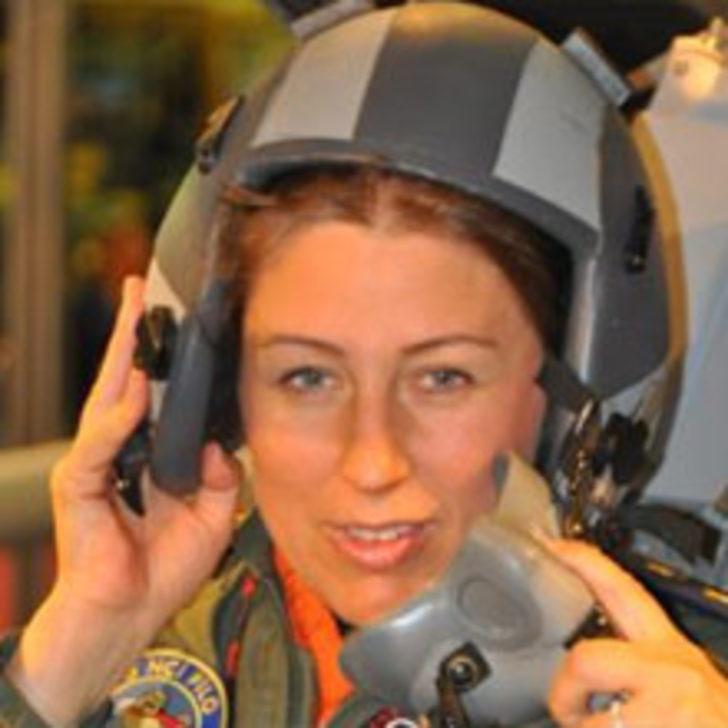 İlk Kadın F16 Pilotu