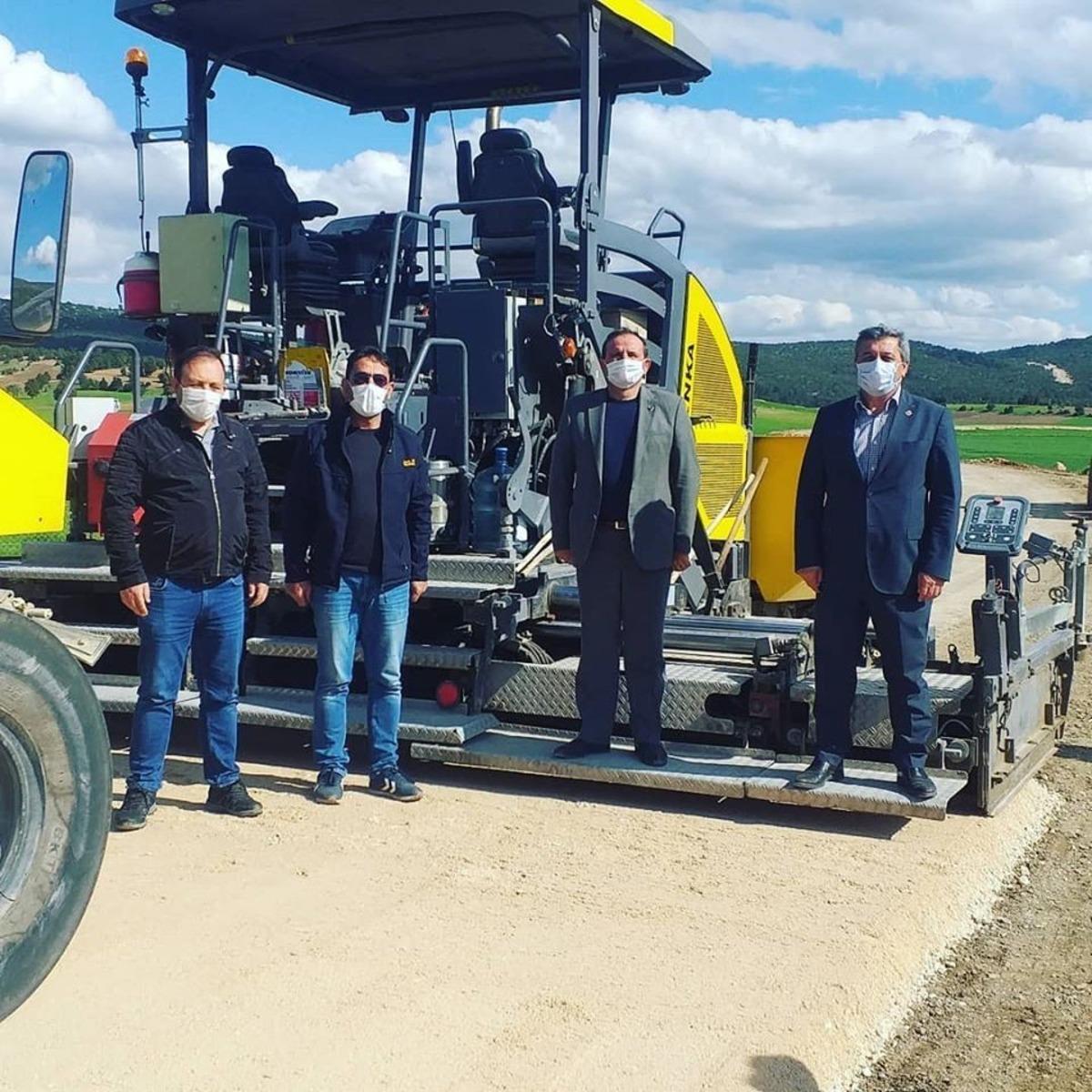 Altıntaş&rsquo;ta sıcak asfalt &ccedil;alışması