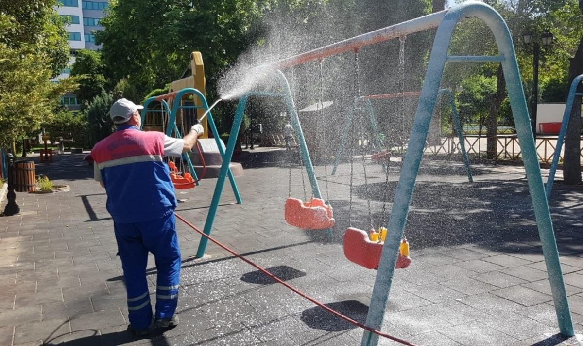 Turgutlu&rsquo;da parklar &ccedil;ocuklar i&ccedil;in dezenfekte edildi